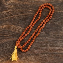 インドの数珠 希少な小粒ルドラクシャ 70cm の通販 - TIRAKITA.COM