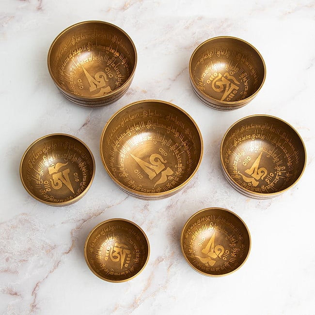 チャクラ シンギングボウルセット 彫り込み仕上 の通販[送料無料