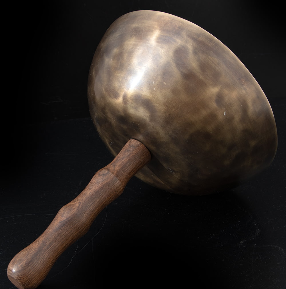 1点物】ハンドル付き ハンドメイド シンギングボウル 直径:19cm程度