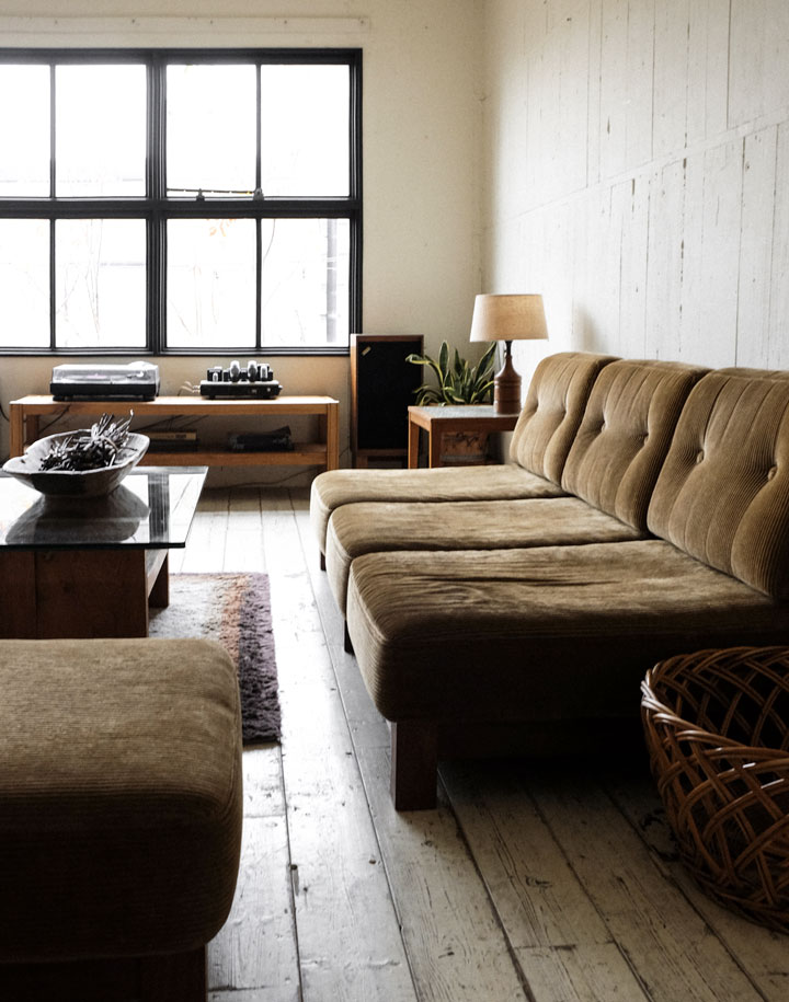 LOUNGE SOFA OTTOMAN | TRUCK FURNITURE