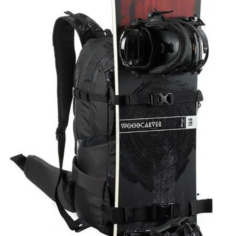 Nitro Slash 25 Pro backpack Black | Snowinn