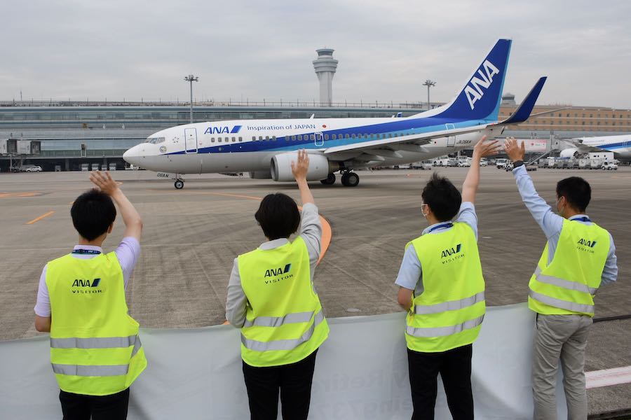 まだまだ飛べるのに」 最後のトリトン737-700「JA06AN」、惜しまれ