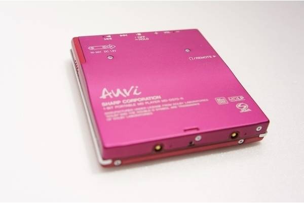 超激レア！SHARP 1BIT ポータブルMDプレーヤー(MD-DS70-R)買取入荷