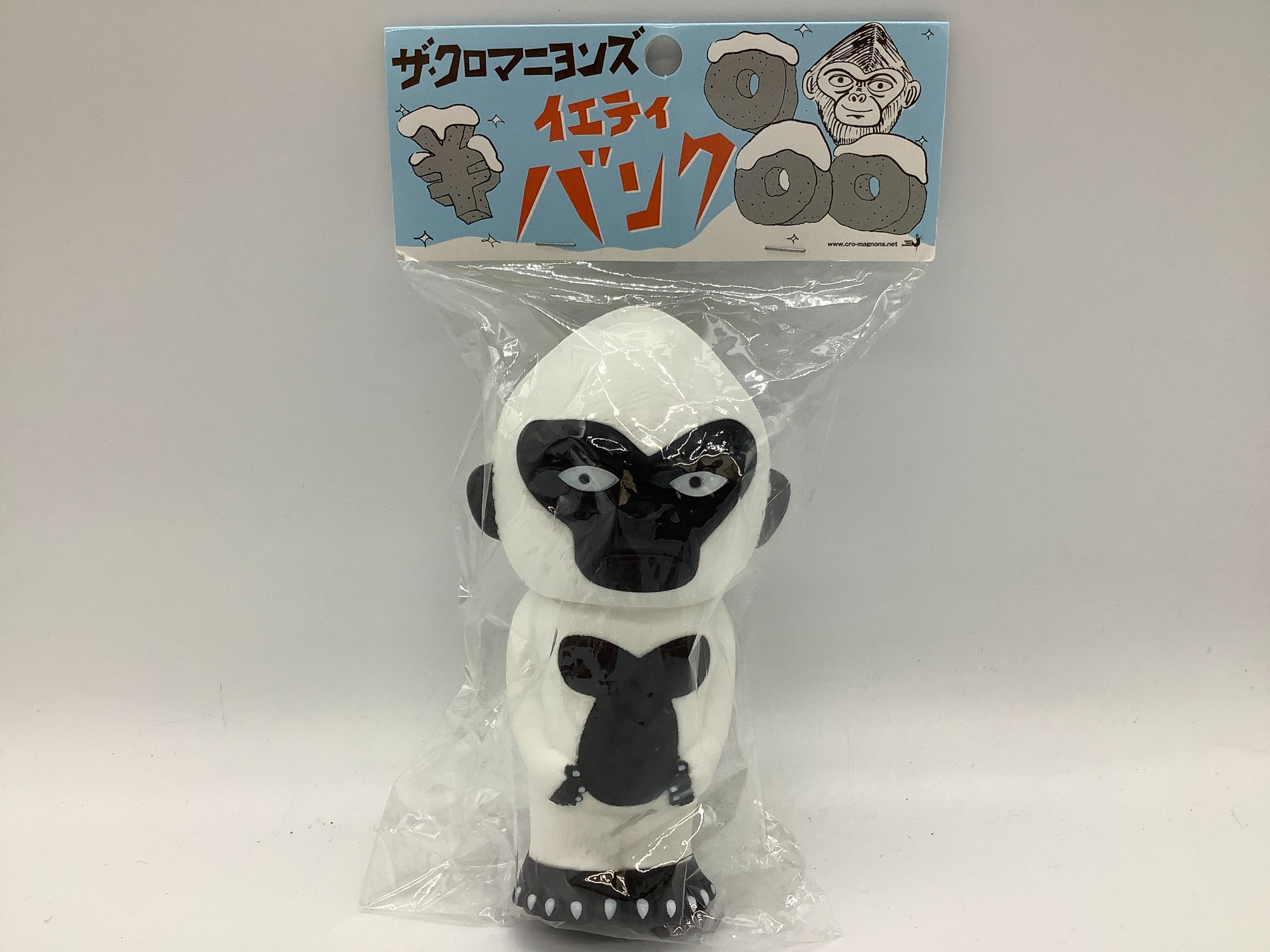 ザ・クロマニヨンズのグッズのご紹介です！｜2023年08月17日