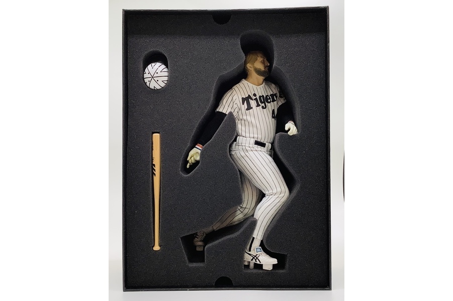 伝説の選手を完全再現！】ランディ・バース フィギュアをご紹介