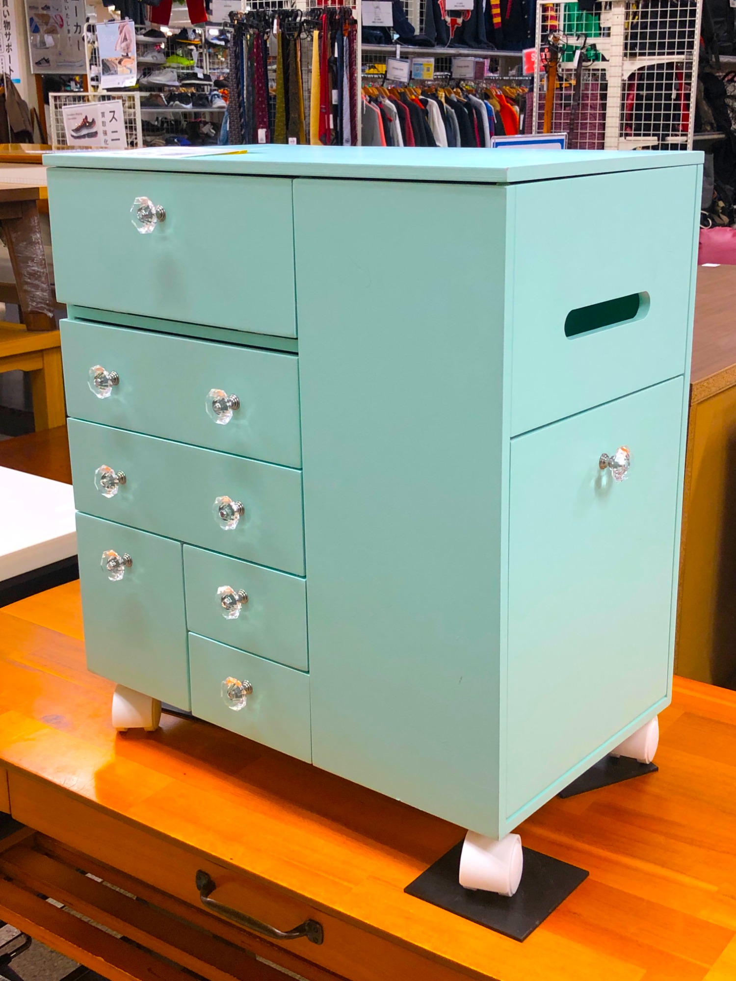 ニトリ】たっぷり収納コスメドレッサーワゴン 買取入荷しました