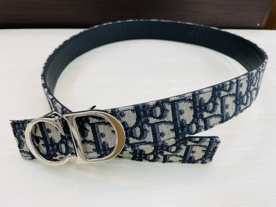 Christian Dior (クリスチャンディオール) トロッター CDバックル