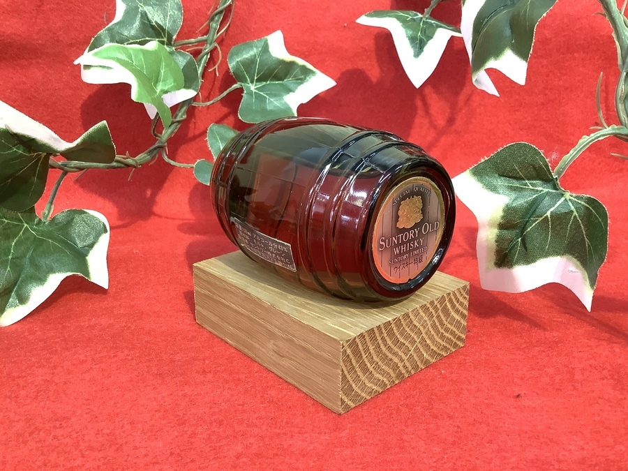 サントリーオールド 山崎蒸留所 樽型ミニボトル 買取入荷致しました