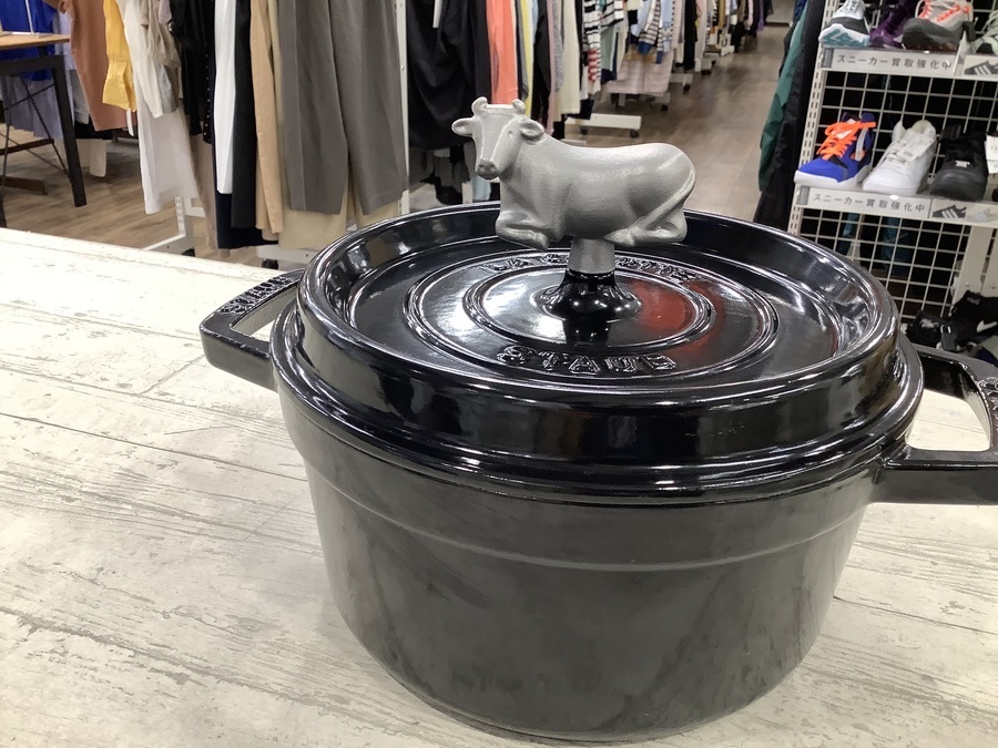 Staub(ストウブ)の両手鍋【アニマルノブ】を買取入荷致しました【横浜