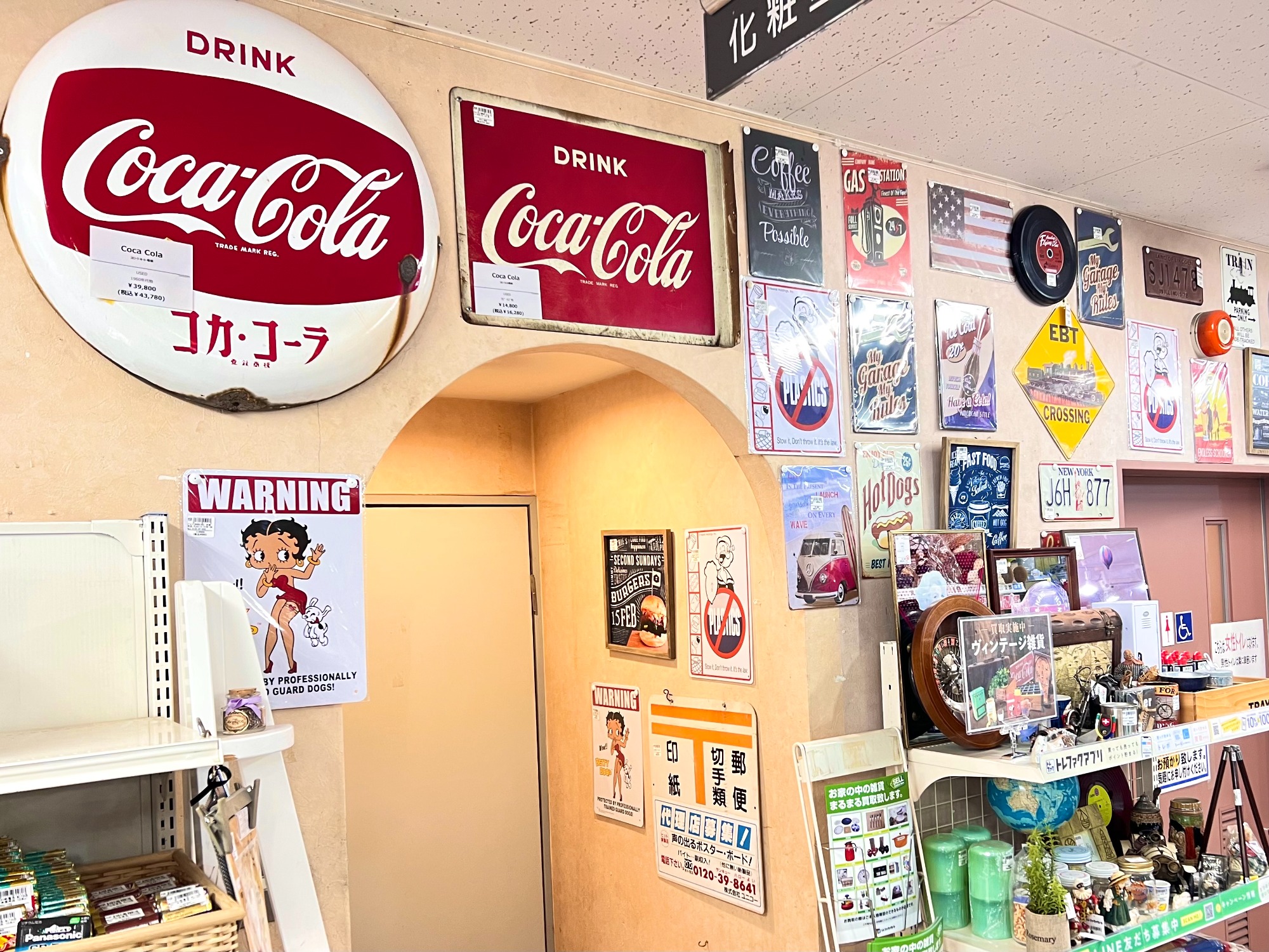 Coca Cola（コカ・コーラ） 1960年代ホーロー看板 が買取入荷致しまし
