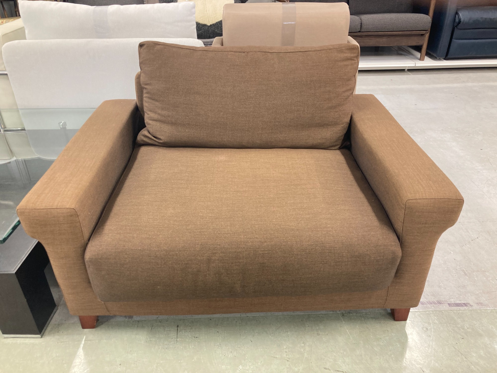 UNICO(ウニコ)の1.5人掛けソファーが買取入荷しました！！｜2024年02月