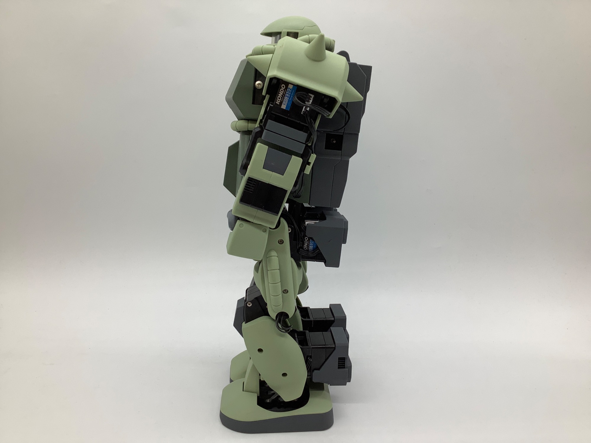 BANDAI】ラジコンロボットZEONIC TECHNICS ザクのご紹介です♪｜2023年