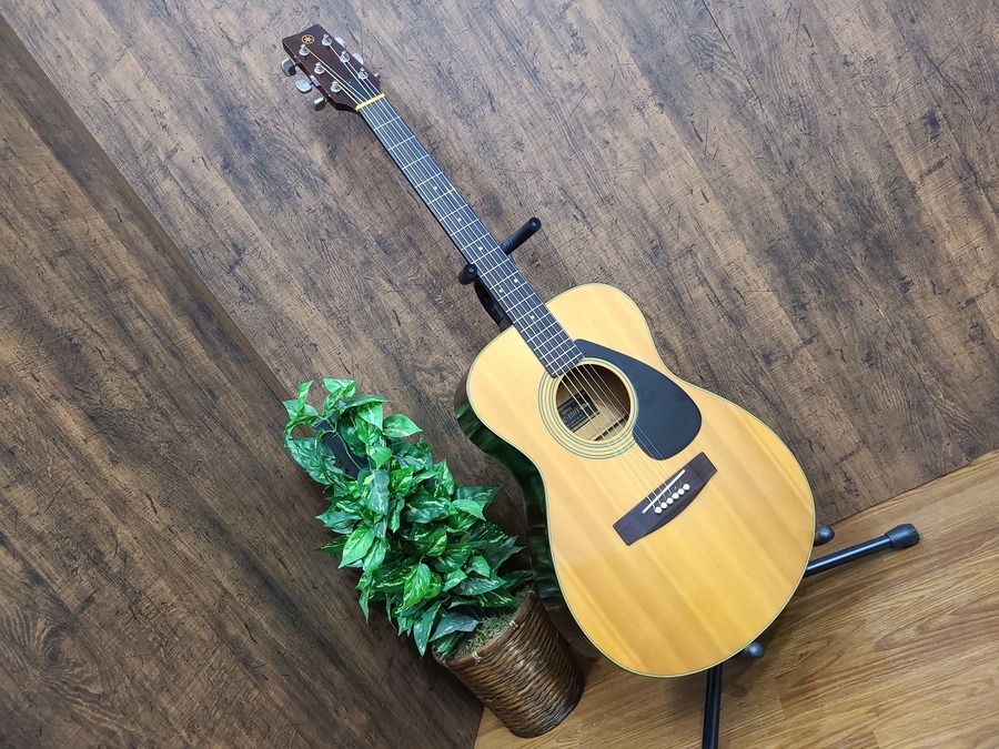 国産のアコギ！定番のYAMAHAともう1つはMorales！？｜2021年10月23