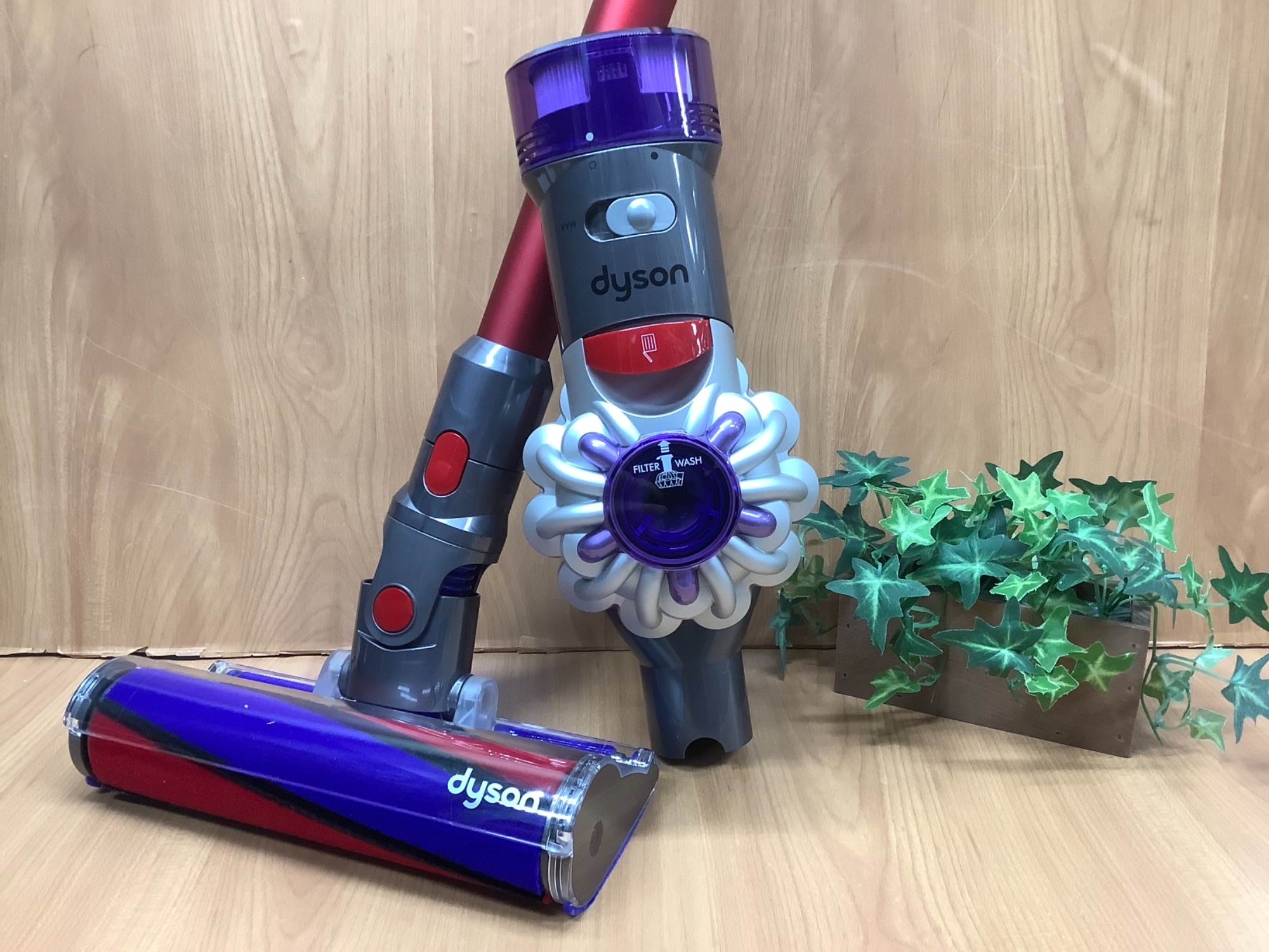 パワフルな吸引力！】dyson(ダイソン)よりコードレス掃除機（SV25）が