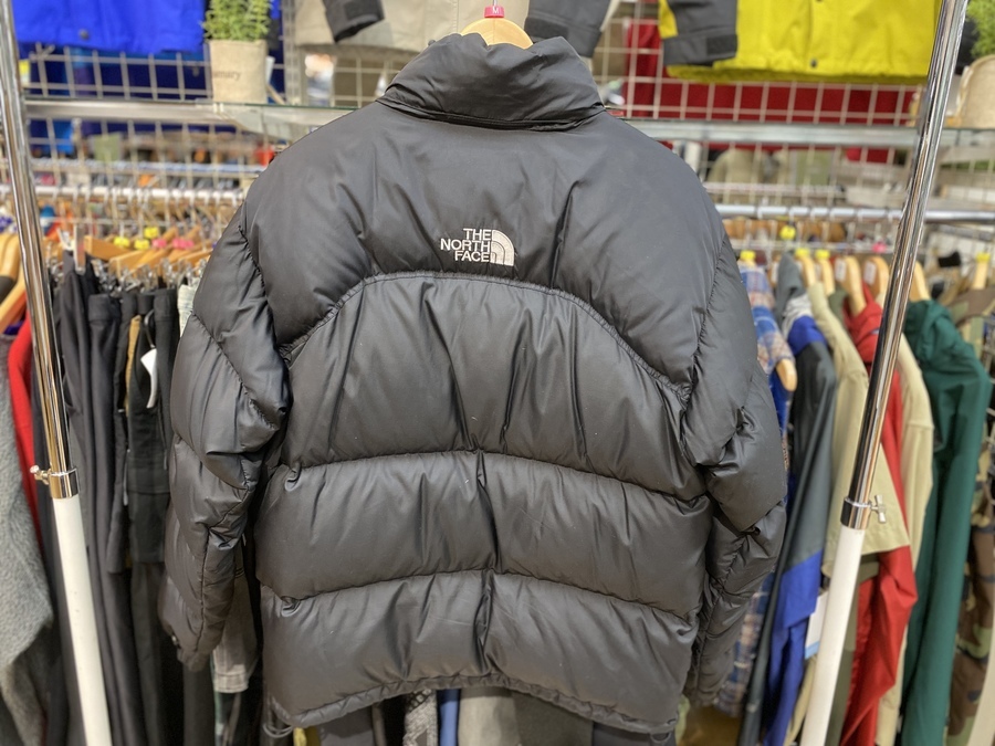 バックセンターロゴ！THE NORTH FACE (ザ ノースフェイス) ヌプシ