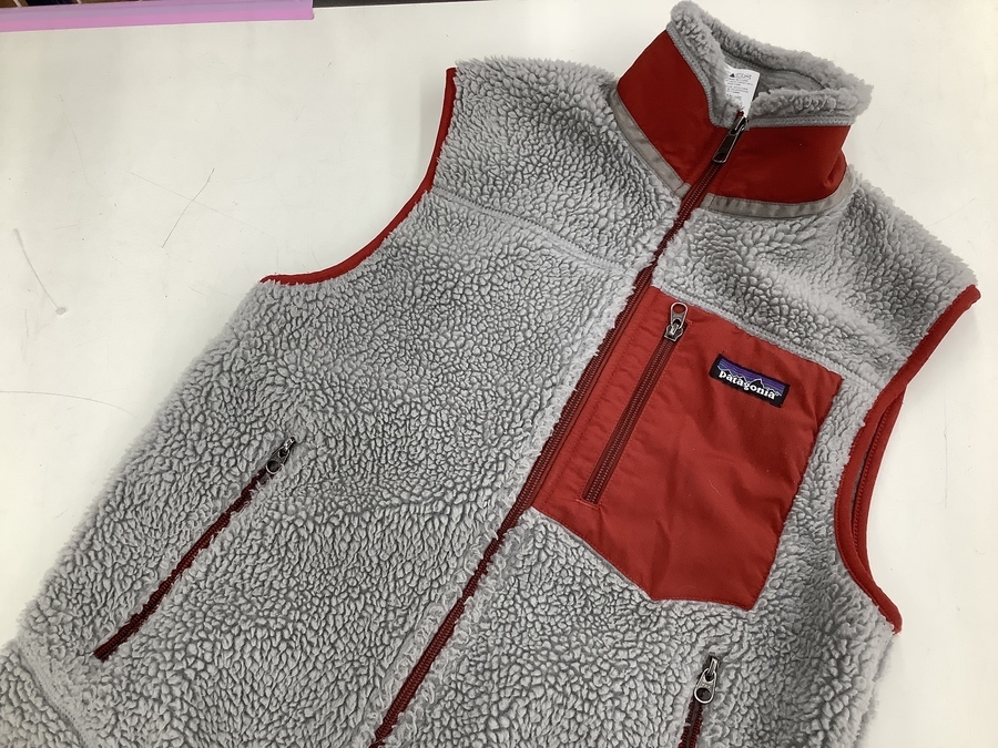 patagonia(パタゴニア）レトロXベスト グレー×レッド 買取入荷致しまし