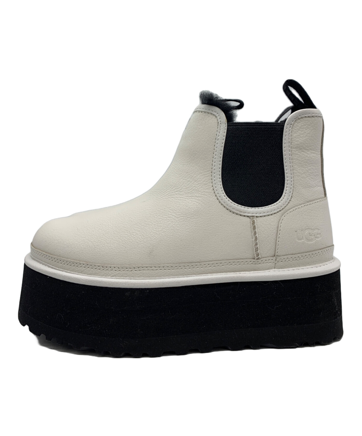 中古・古着通販】UGG (アグ) チェルシーブーツ ホワイト×ブラック