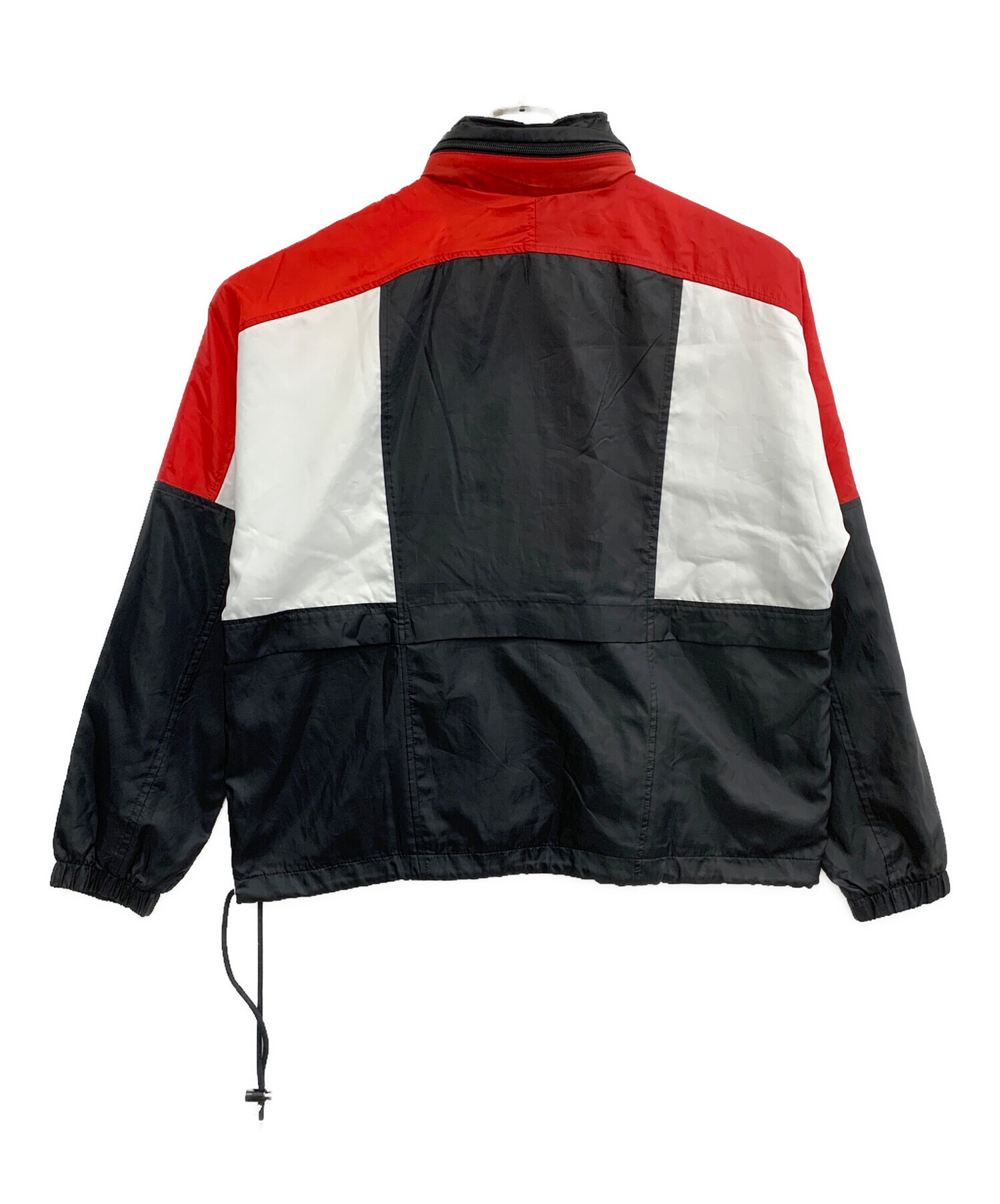 中古・古着通販】NIKE (ナイキ) ナイロンジャケット ブラック×レッド