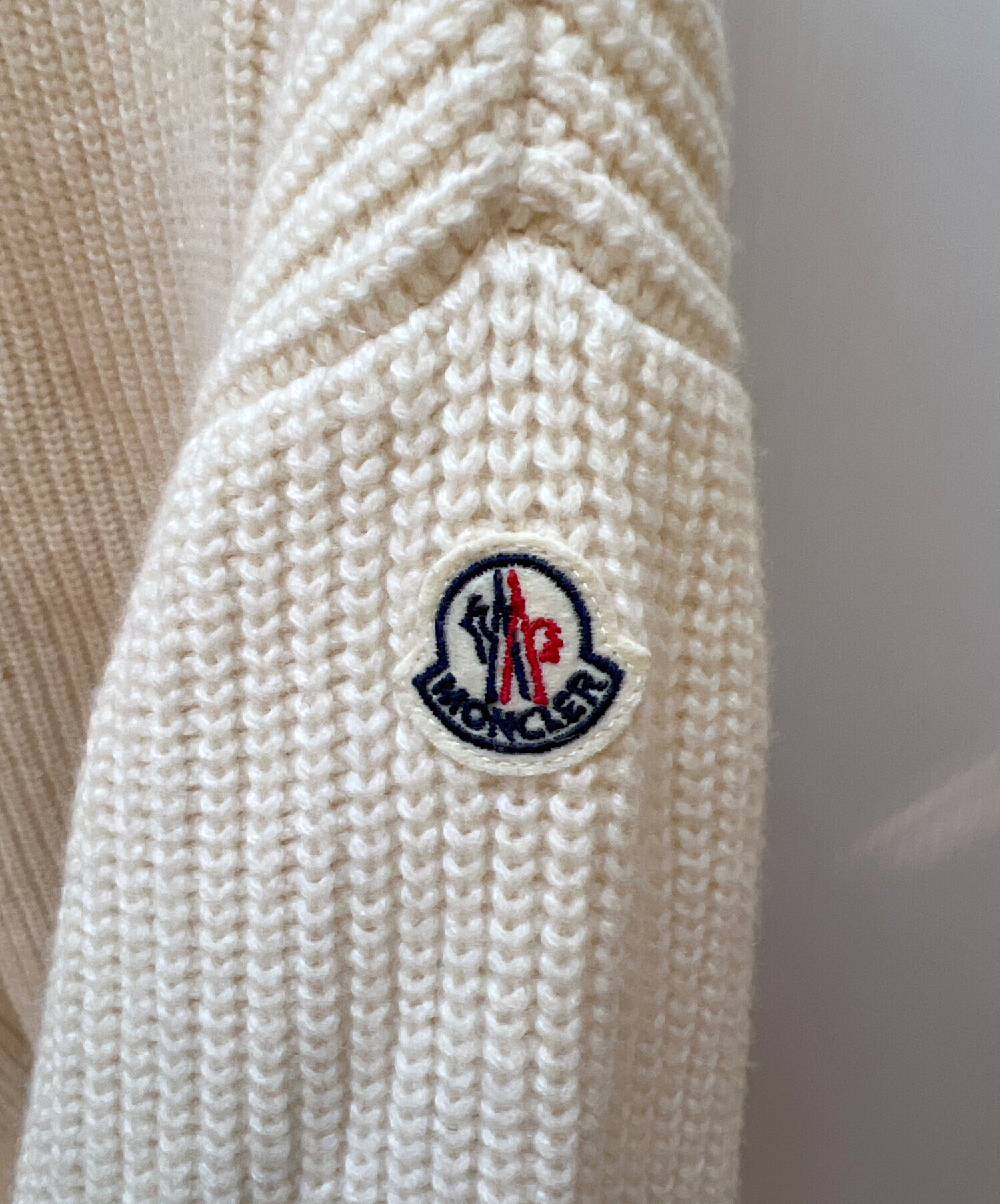 中古・古着通販】MONCLER (モンクレール) 厚手ニット アイボリー
