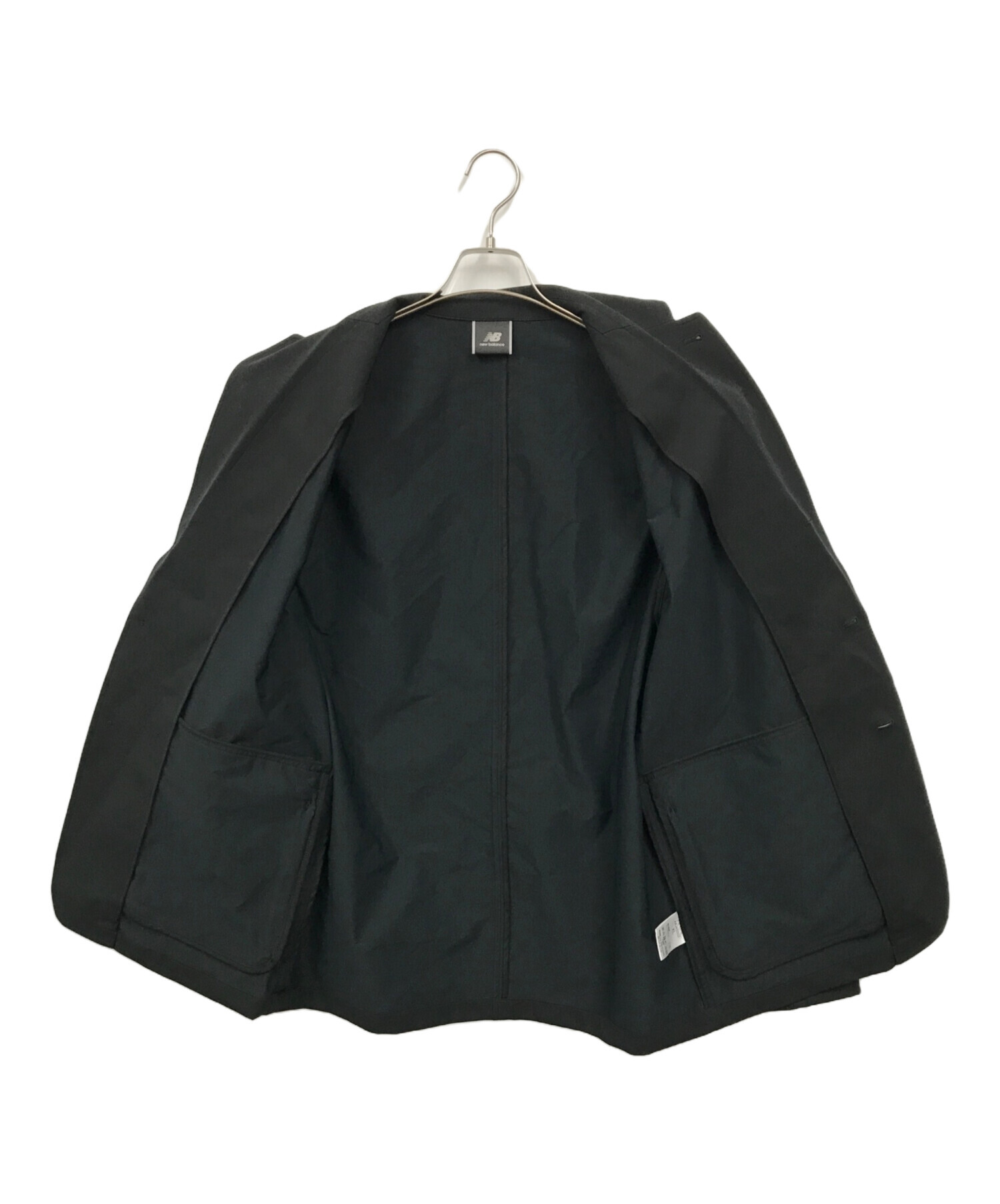 new balance ブラックスーツ used 上下XLサイズ new balance ブラック