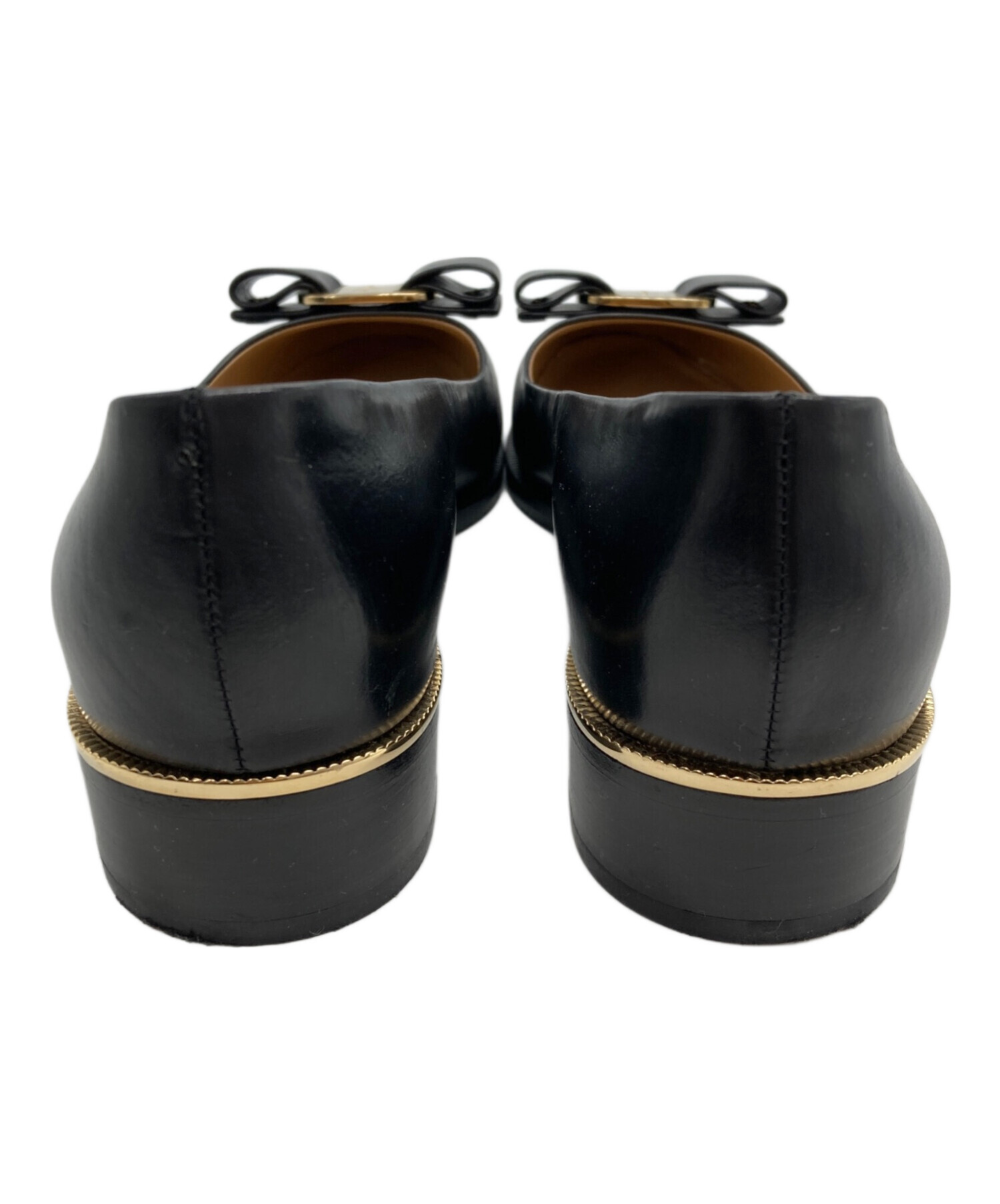 中古・古着通販】Ferragamo (フェラガモ) NERO CALF ヴァラリボン