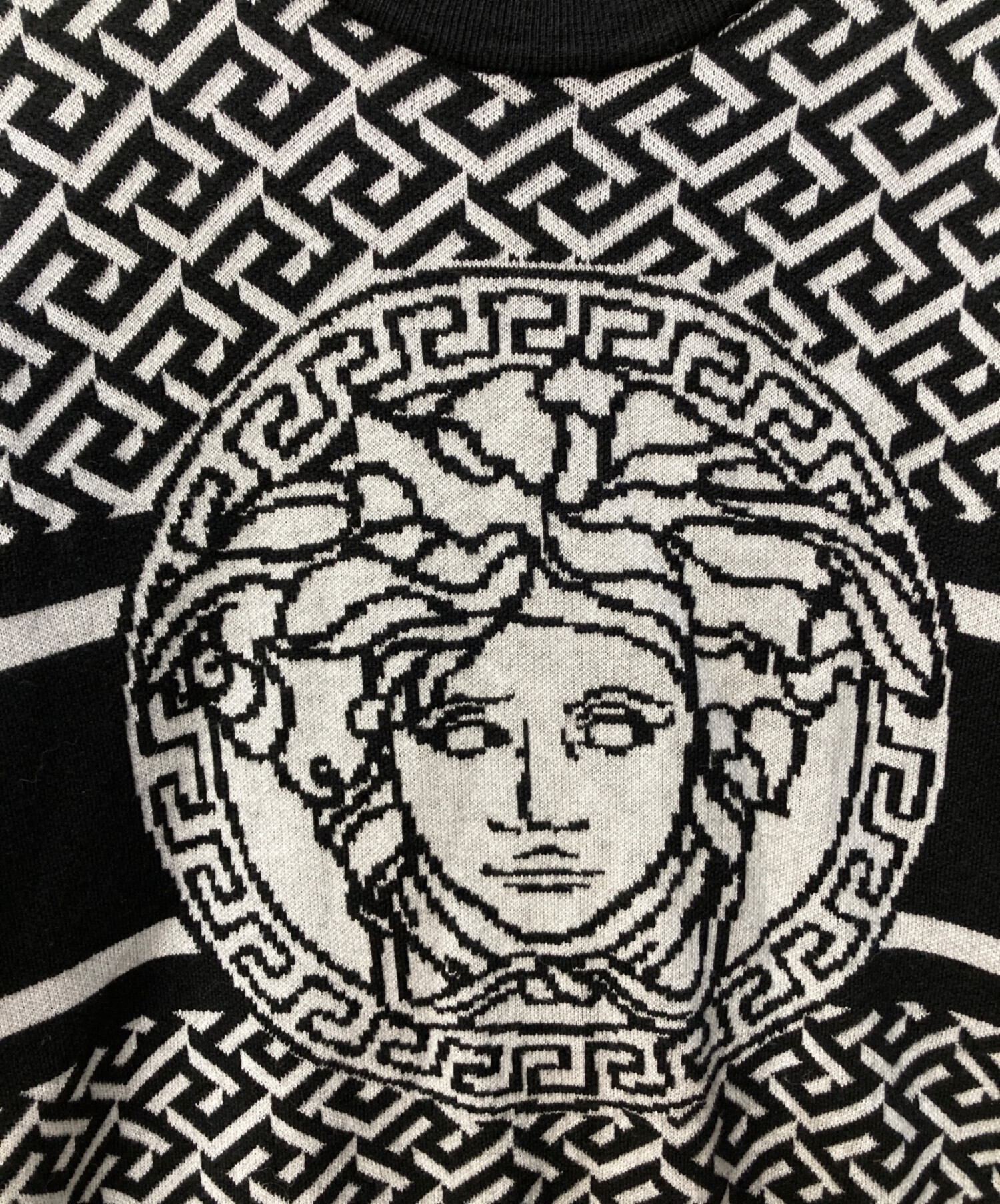 中古・古着通販】VERSACE (ヴェルサーチェ) メデューサ柄ニット