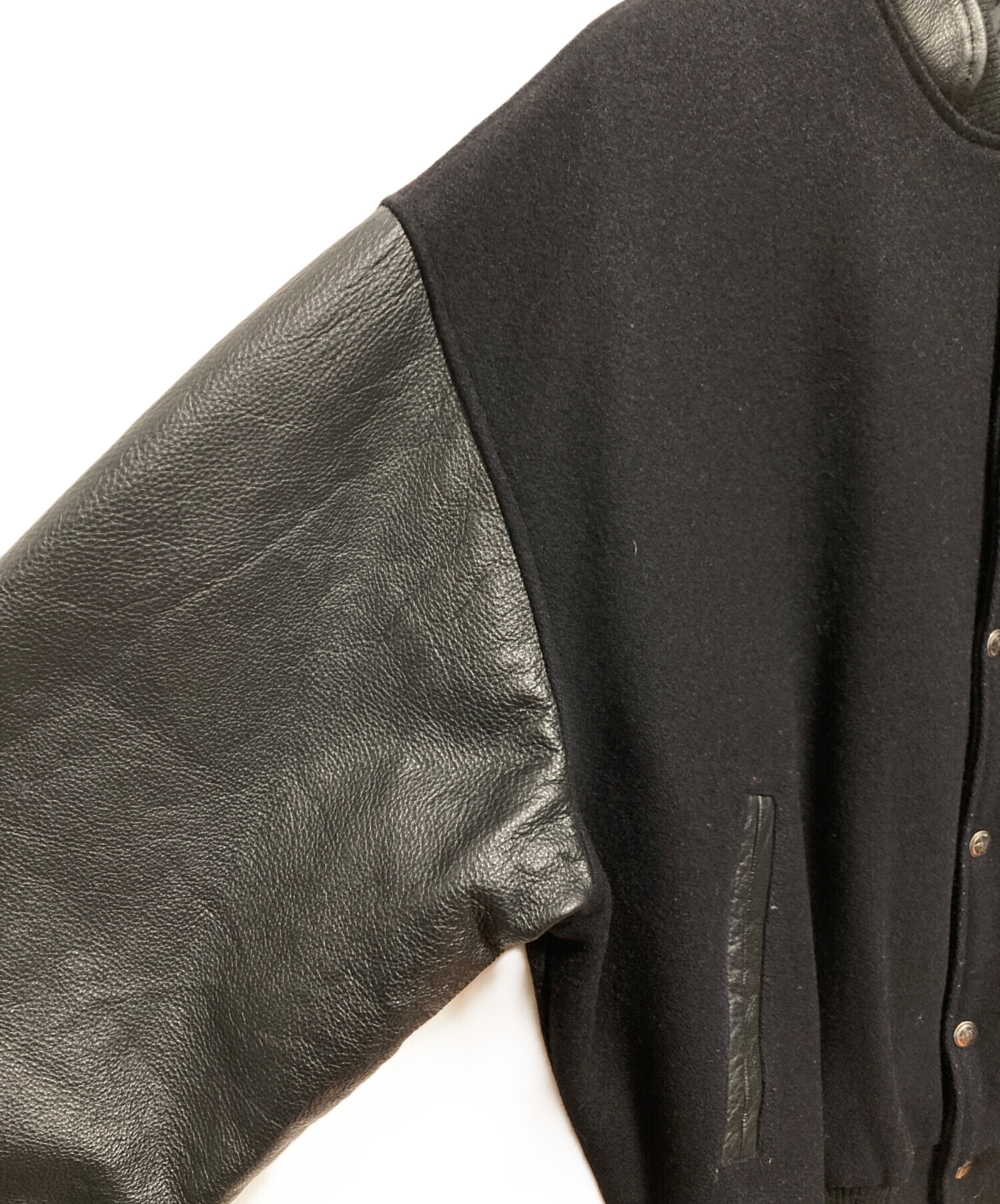 中古・古着通販】SUMAC (スマック) レザースリーブスタジャン ブラック