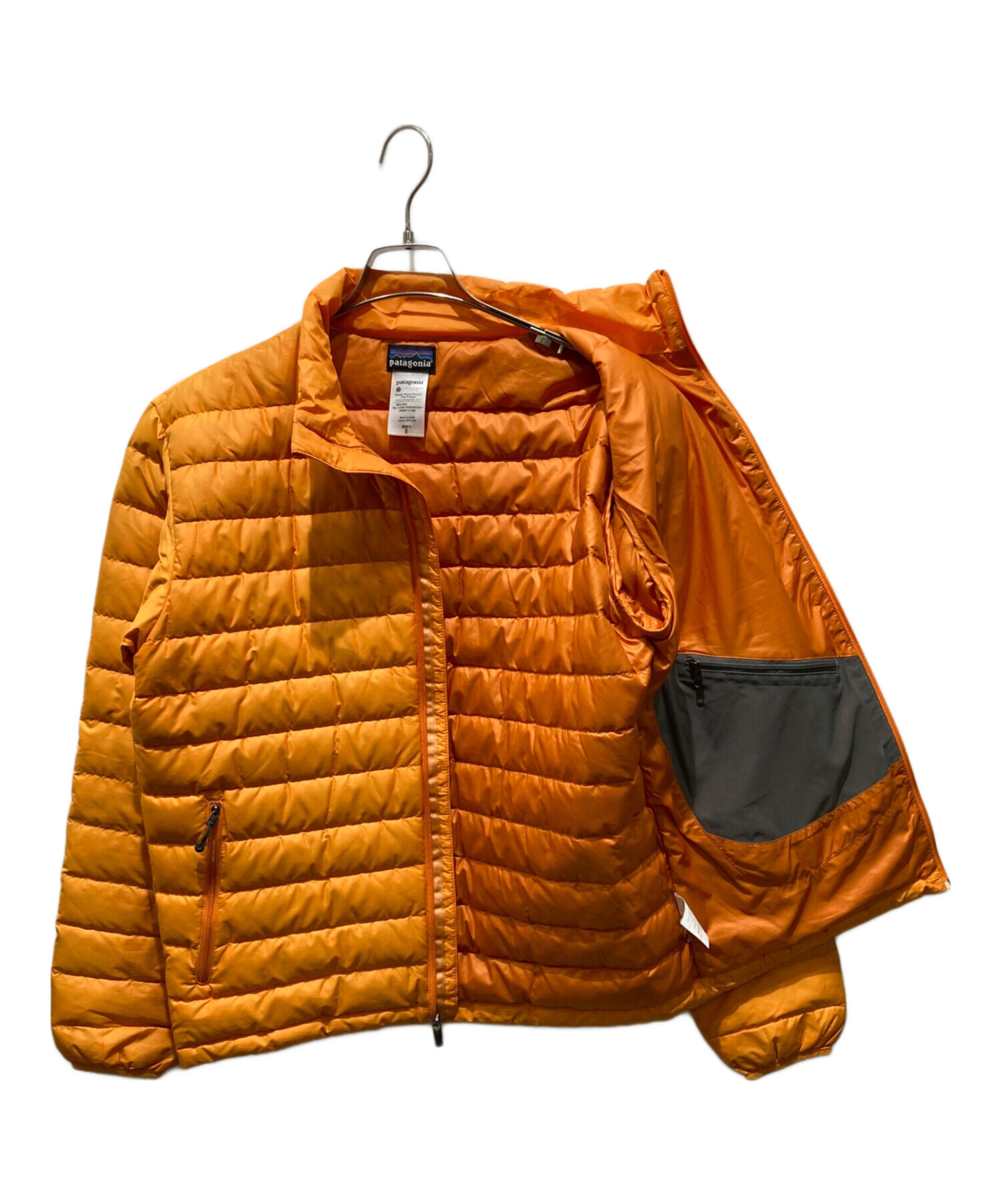 廃盤色】patagonia ダウンセーター オレンジ ドローコード付 中古
