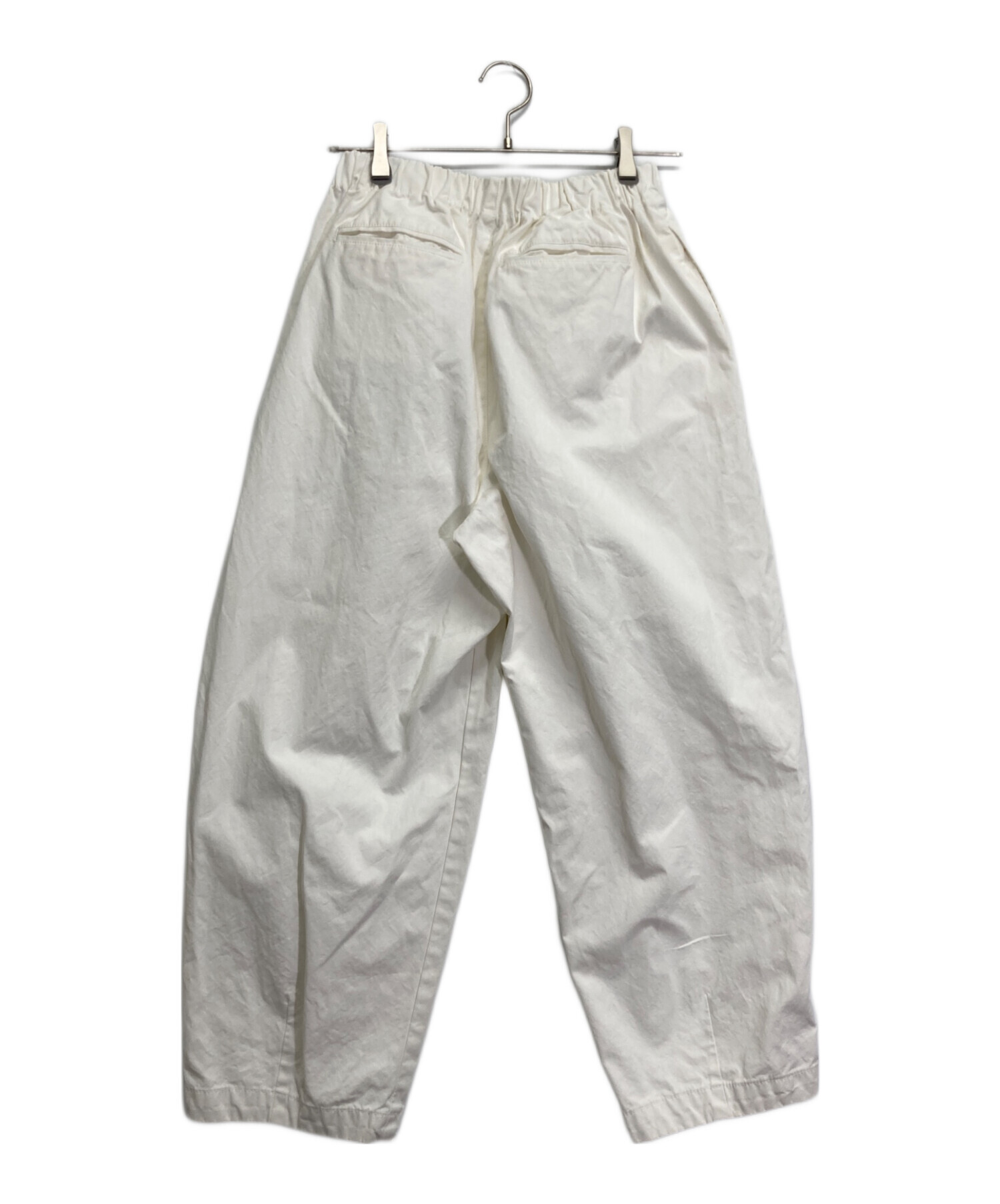 中古・古着通販】かぐれ (カグレ) コットンクロップドパンツ ホワイト