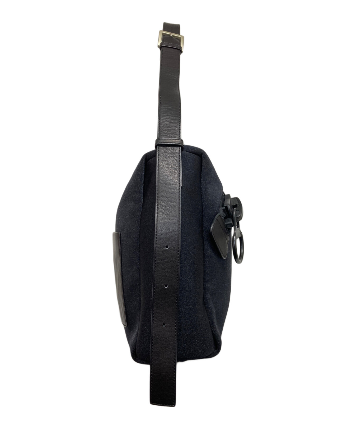 中古・古着通販】kawa-kawa (カワカワ) ビックファスナーショルダー