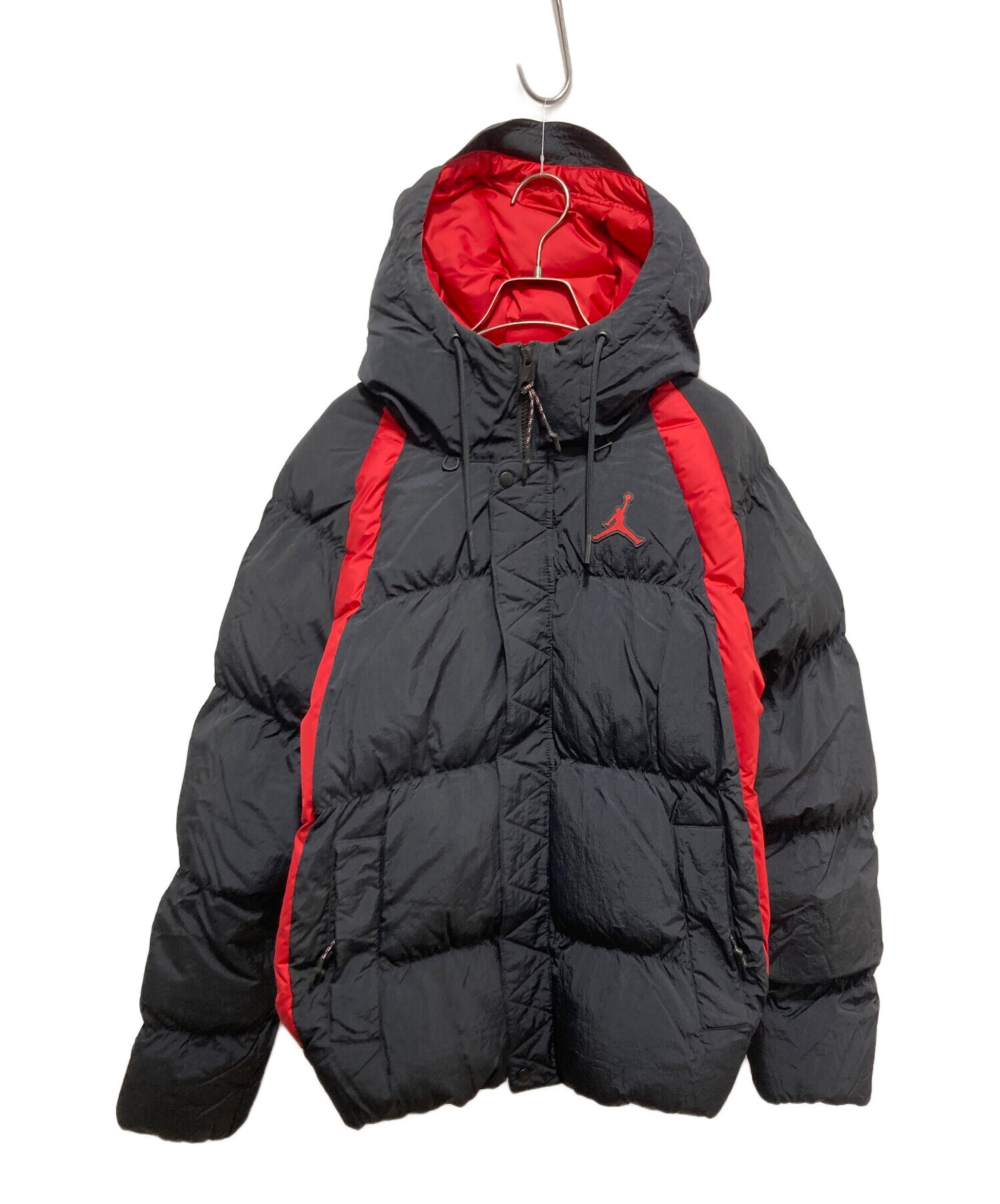 中古・古着通販】NIKE (ナイキ) ダウンジャケット ブラック×レッド