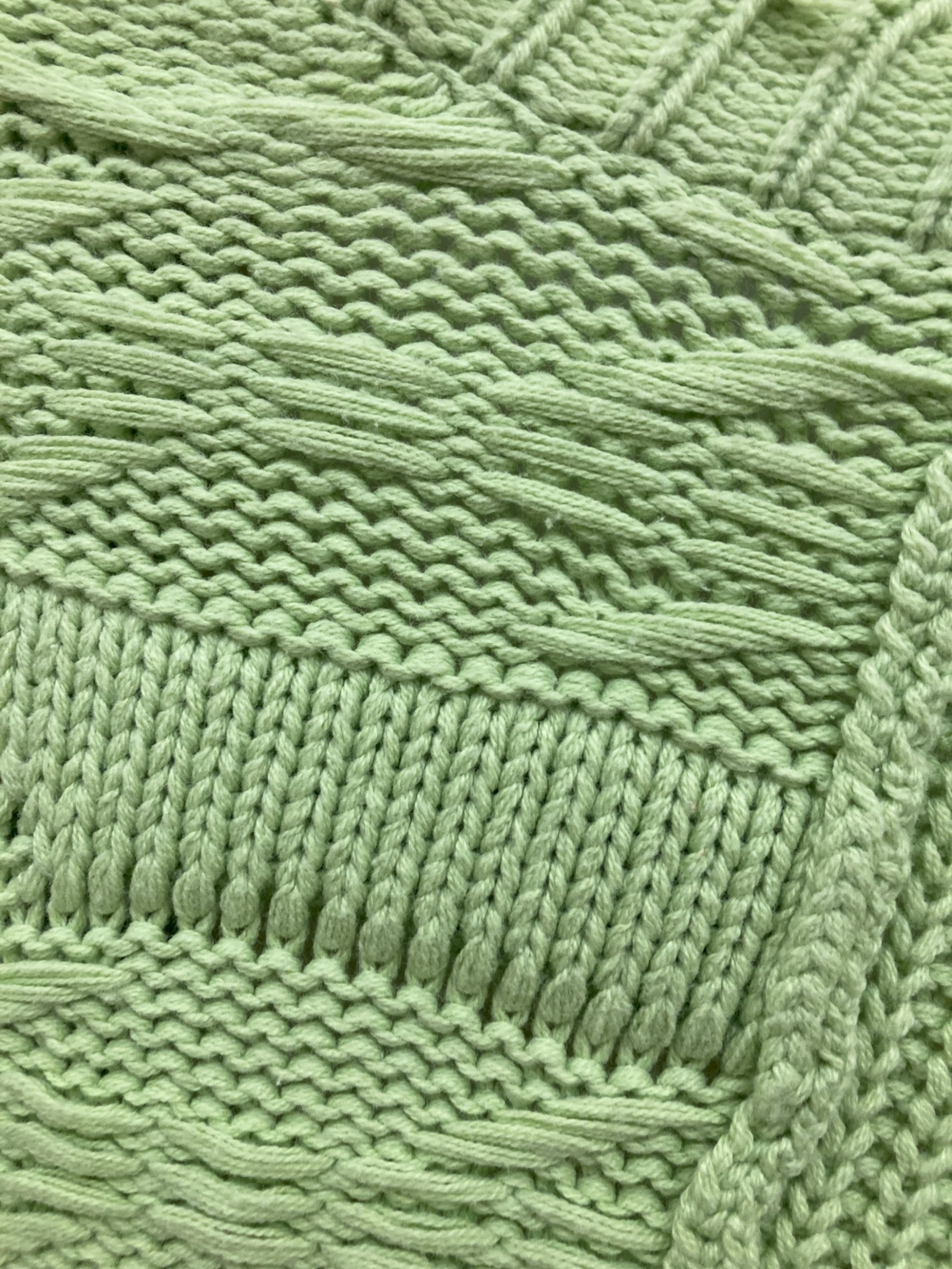 中古・古着通販】PERVERZE (パーバーズ) ダメージ加工ニット