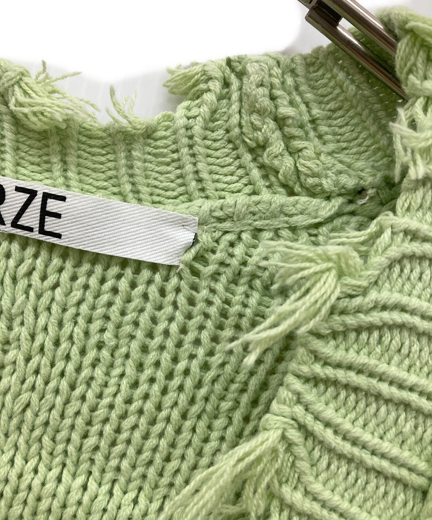 中古・古着通販】PERVERZE (パーバーズ) ダメージ加工ニット