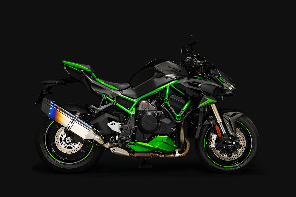 新製品情報】Z H2 (23-24) 政府認証スリップオンマフラーIKAZUCHI