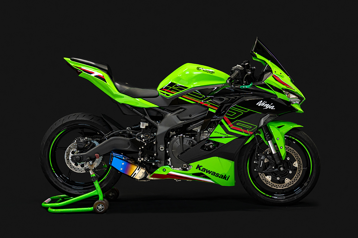 新製品情報】Ninja ZX-25R(21-23)/ZX-4R SE/ZX-4RR レーシングダウン
