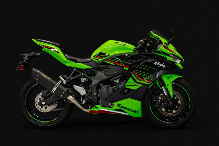 11月発売開始】Ninja ZX-4R SE /ZX-4RR 政府認証フルエキゾースト