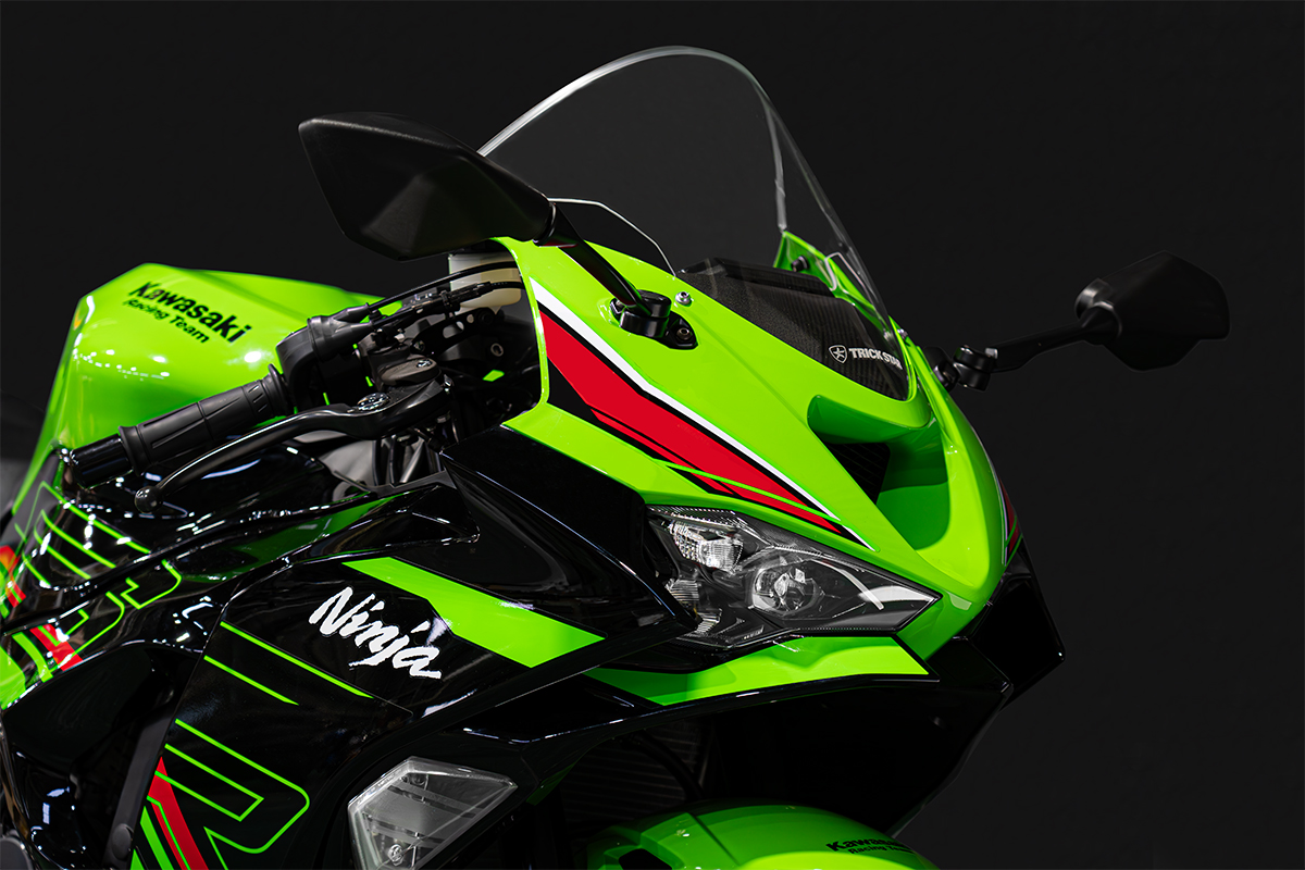 トリックスター / Ninja ZX-6R (24-26)スポーツコンバートマフラーIKAZUCHI