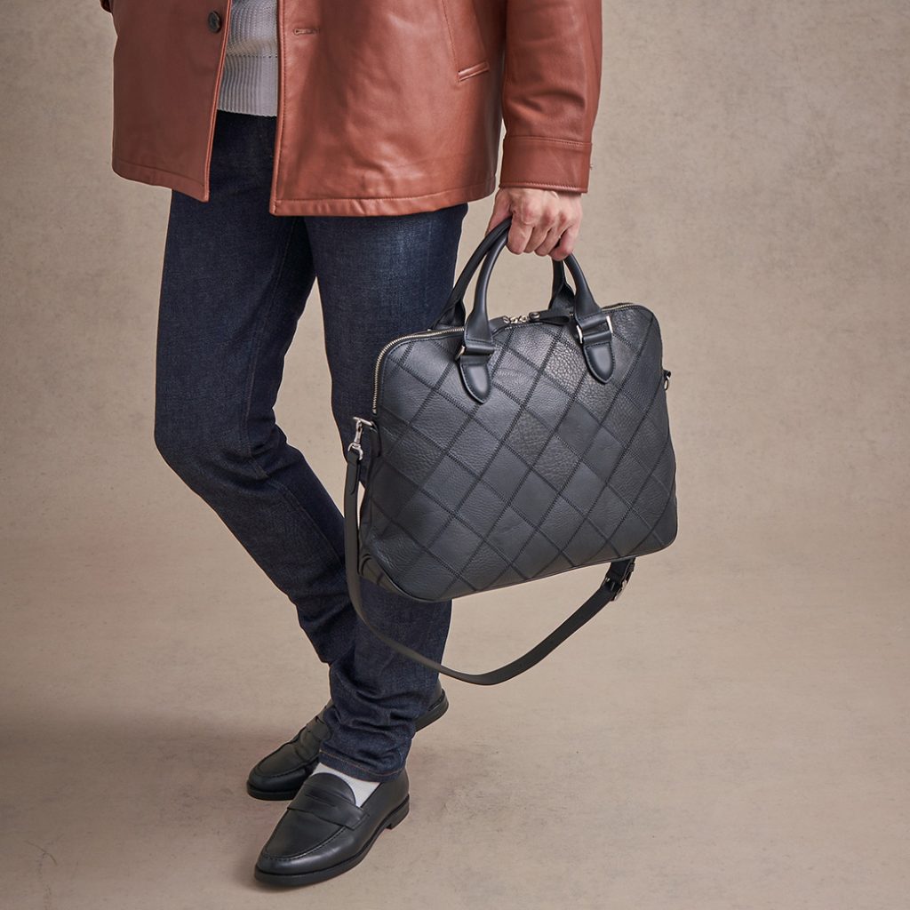 シックで上品なパネルレザートートバッグ ｜革・レザーバッグのTRION