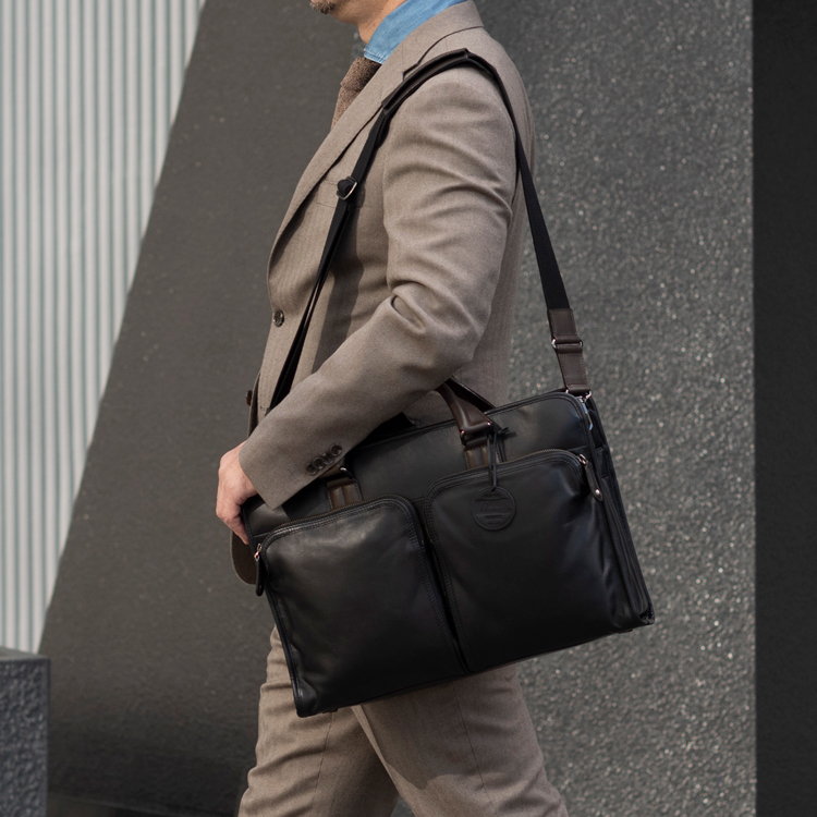 馬革オーガナイザーバッグ ｜革・レザーバッグのTRION(トライオン)公式