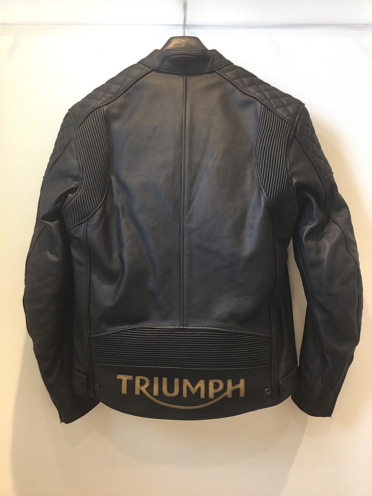 トライアンフレザージャケットBraddan Sport Jacket / Black&Gold
