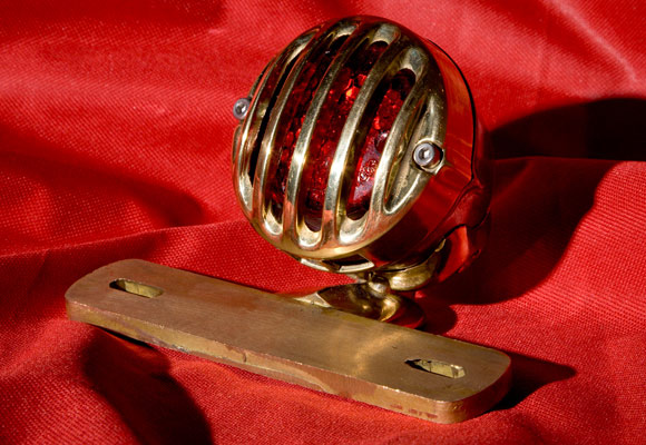 新作テール 『バード・ケージテールランプ』 - TT&CO. ブログ