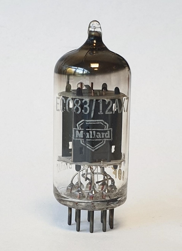 Mullard ECC83 / 12AX7 NOS / made in Great Britain