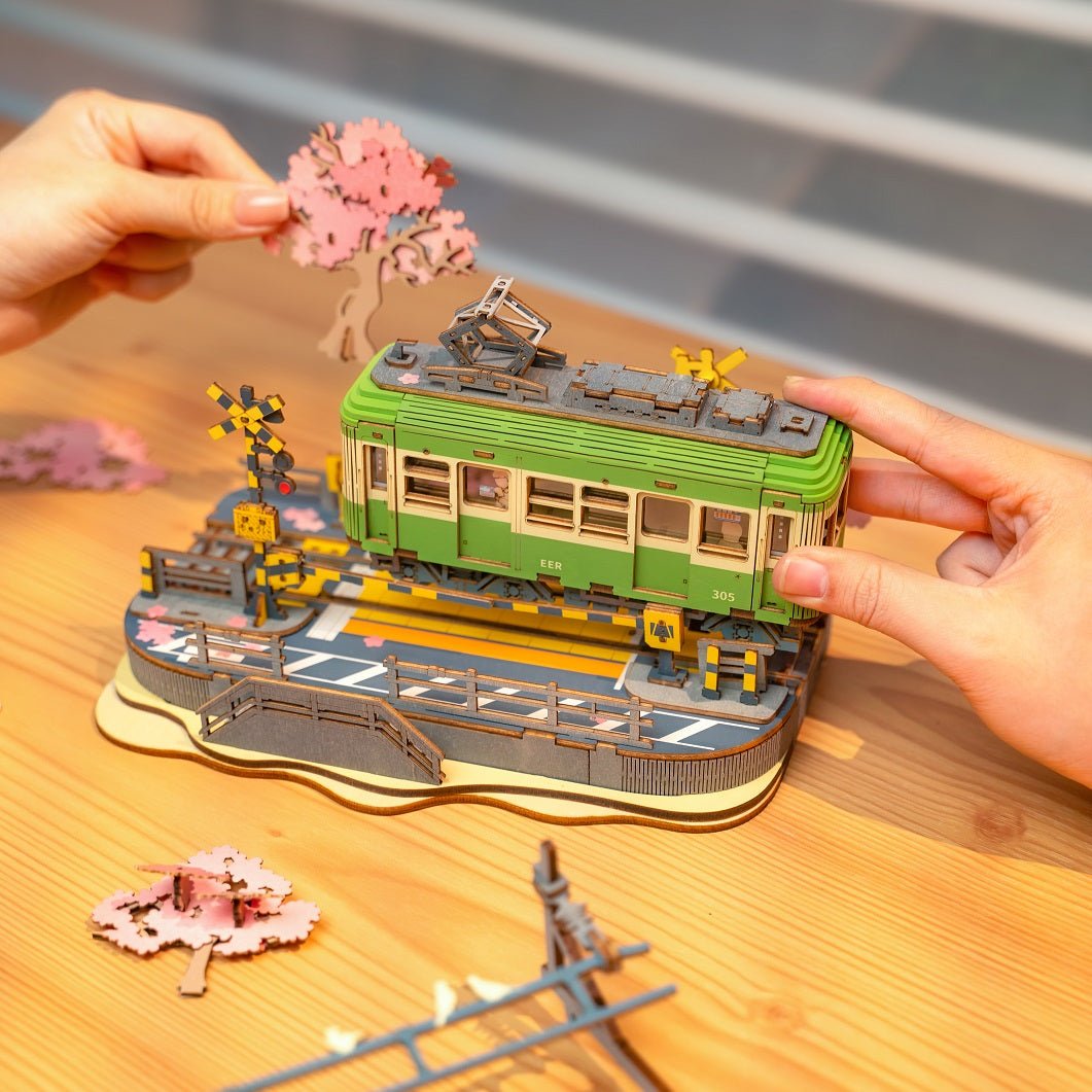 TGS02 桜さく電車