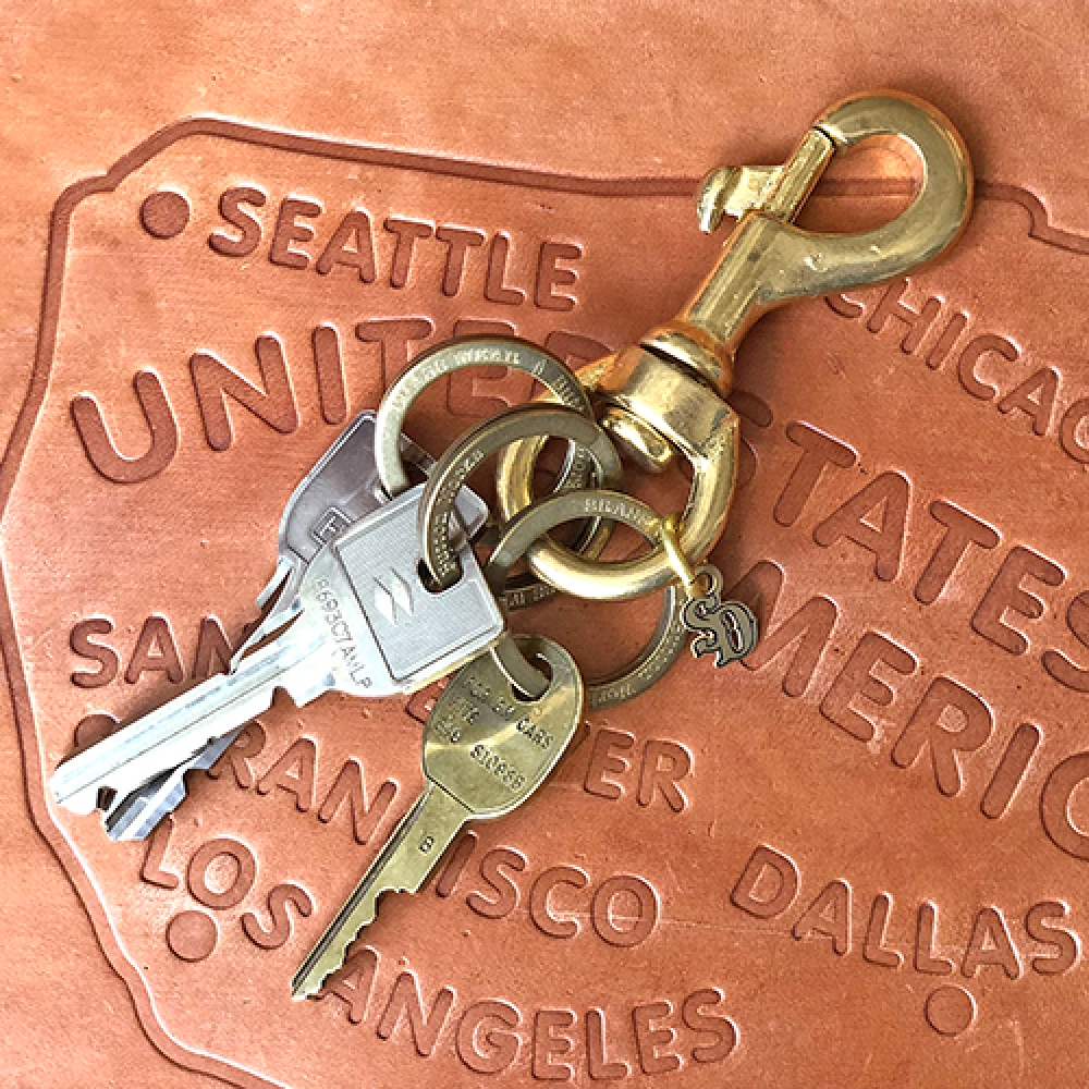 ボタンワークス x スタンダードカリフォルニア キーホルダー | BUTTON