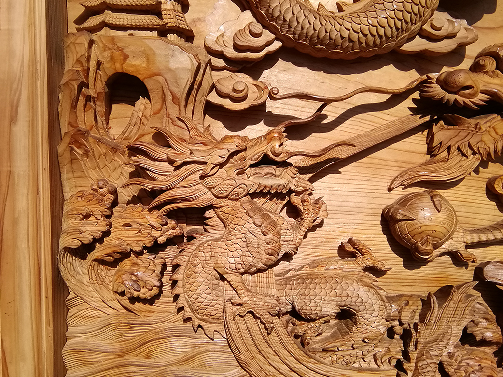 彫刻欄間の高原銘木店 ＞ 飾り・置物 ＞ 0774 龍の衝立 150cm×112cm