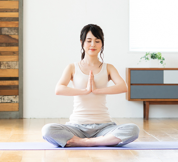 はじめてのヨガ＆ピラティス通信教育講座｜資格取得なら生涯学習の