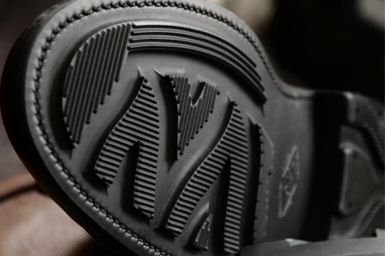 Tricker's 】トリッカーズ “BOURTON” バートン オールソール リッジ