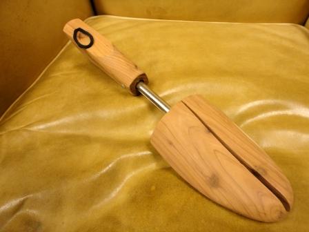 靴を買ったら｜BLOG｜ユニオンワークス [ 靴修理、鞄修理 ]