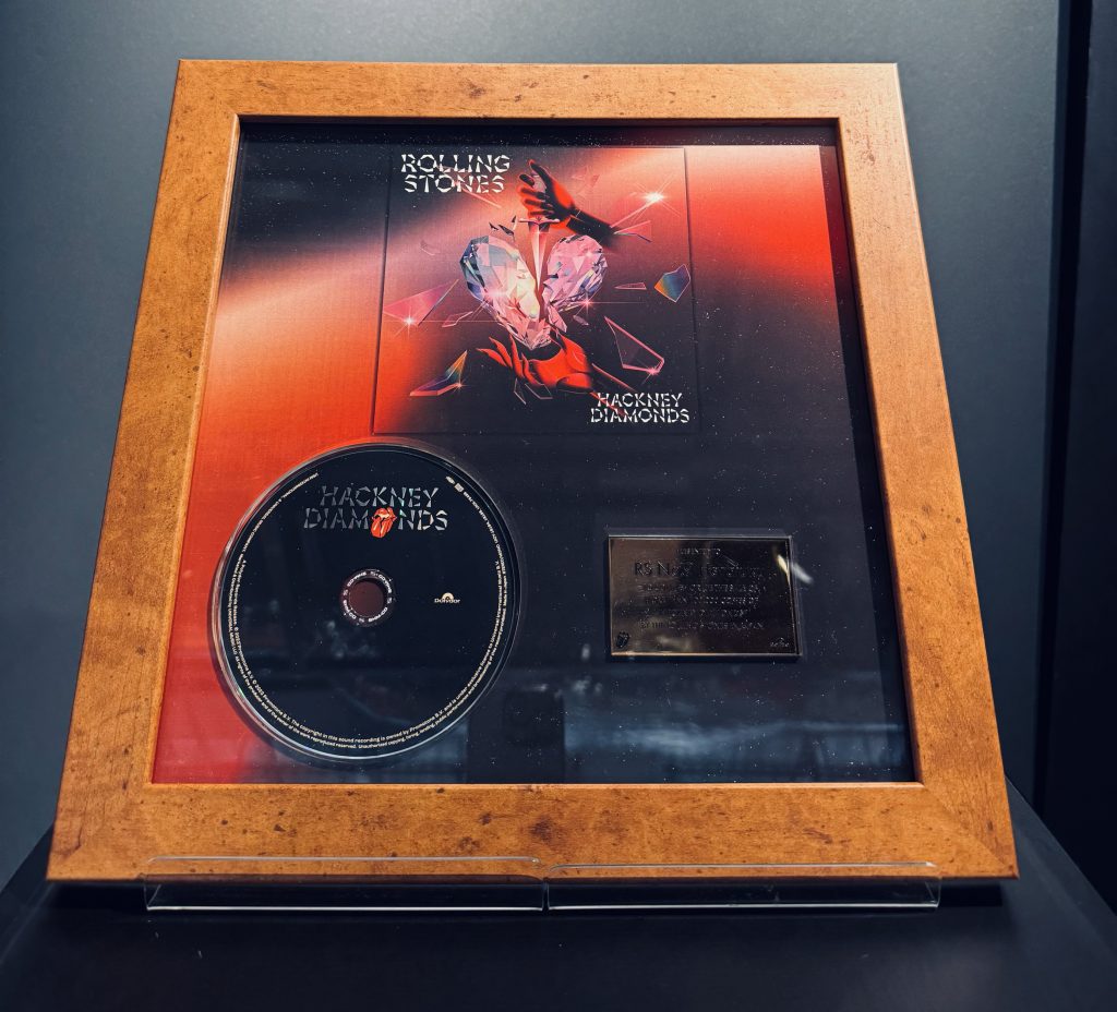 ザ・ローリング・ストーンズ『ハックニー・ダイアモンズ』のゴールド