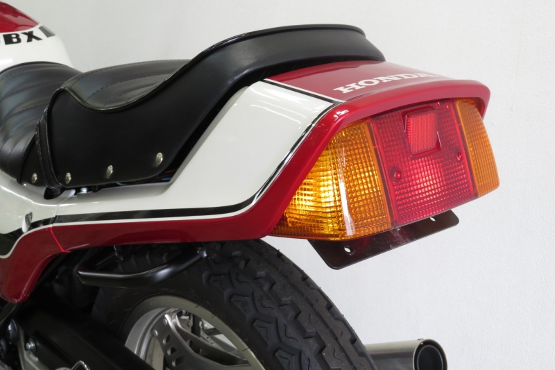 CBX550F 国内ルック｜240万円｜旧車・絶版バイクならウエマツ